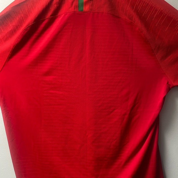 Portugal player issued jersey size XXL - Picture 10 of 10